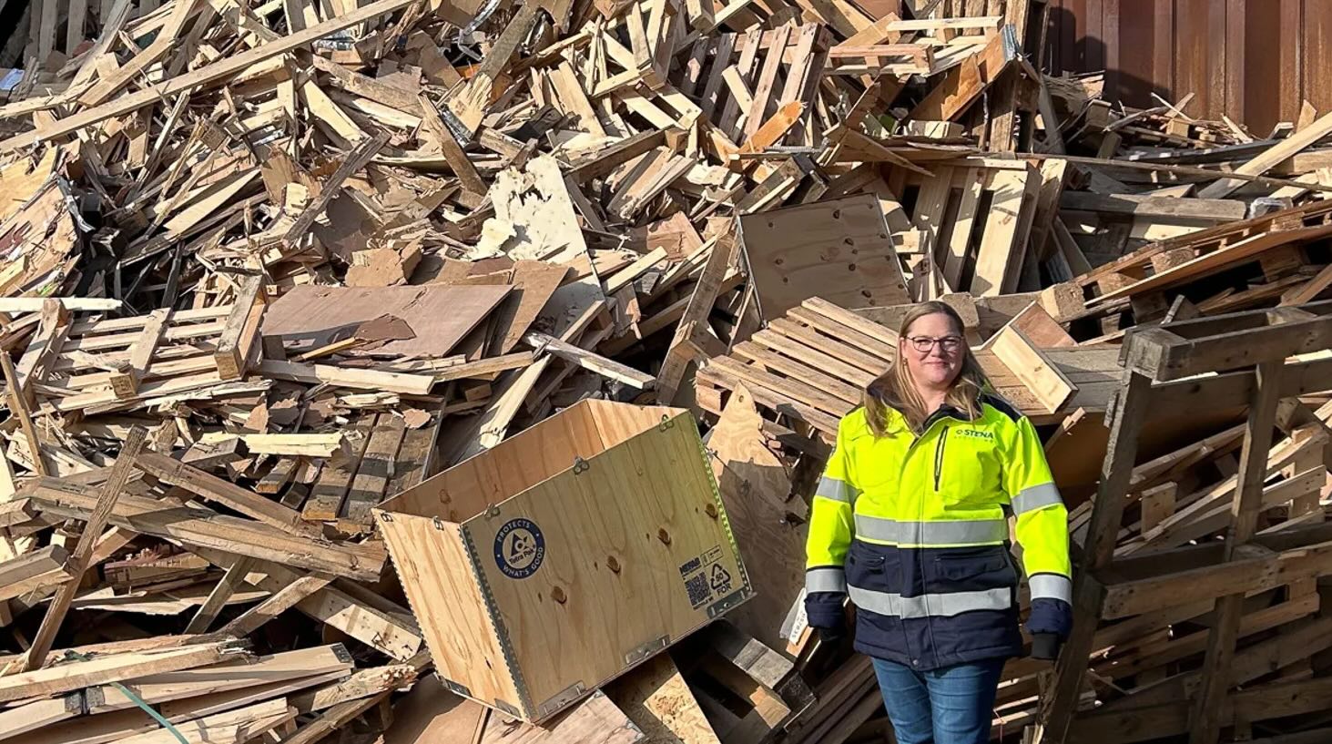 Träavfall blir möbler: Stena Recycling Malmö i cirkulära samarbeten med Alfa Laval och Tetra Pak
