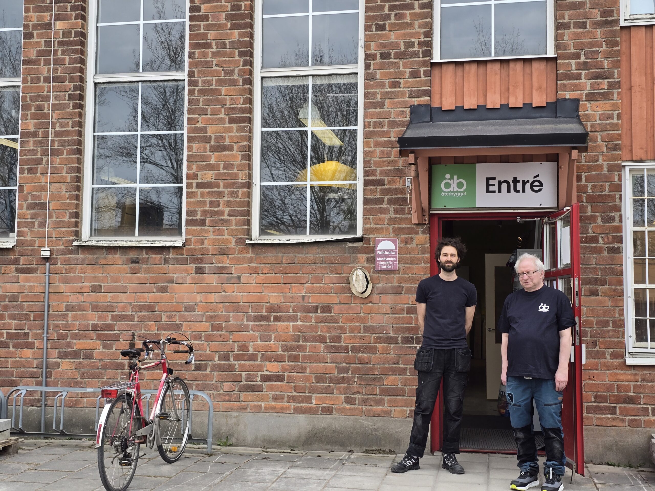 2026-04-17 Återbygget Västerås, medarbetare Hannes och Ola